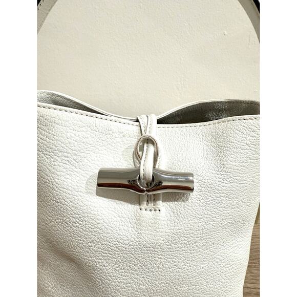 Longchamp Le Roseau Clasp-Detail White Leather Small Bucket Bag - Picture 11 of 13